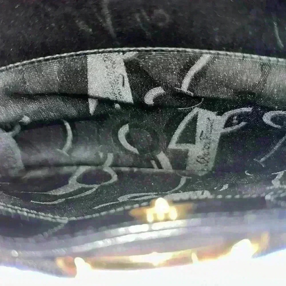 Salvatore Ferragamo Shoulder Bag - Picture 10 of 11